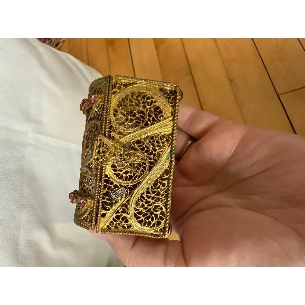 Vintage miniature filigree gold tone‎ chest trunk collectible jewelry box